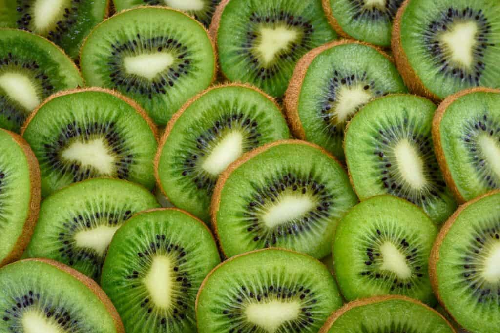 I bambini possono mangiare i kiwi
